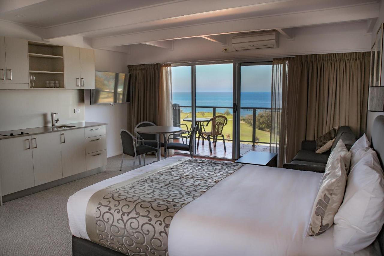 Amooran Oceanside Apartments And Motel Нарума Экстерьер фото
