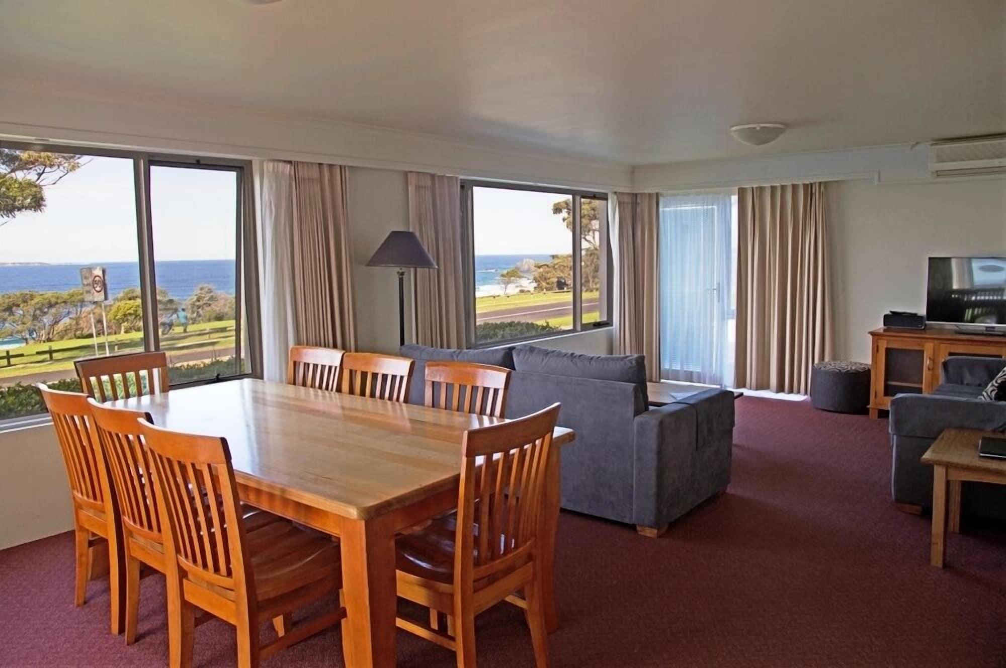 Amooran Oceanside Apartments And Motel Нарума Экстерьер фото