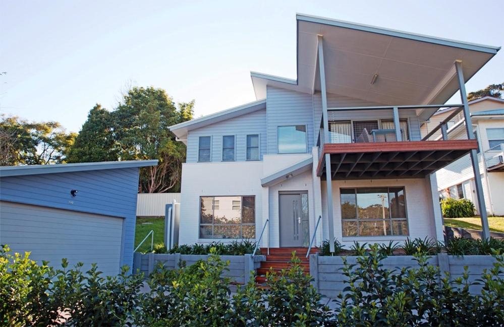 Amooran Oceanside Apartments And Motel Нарума Экстерьер фото